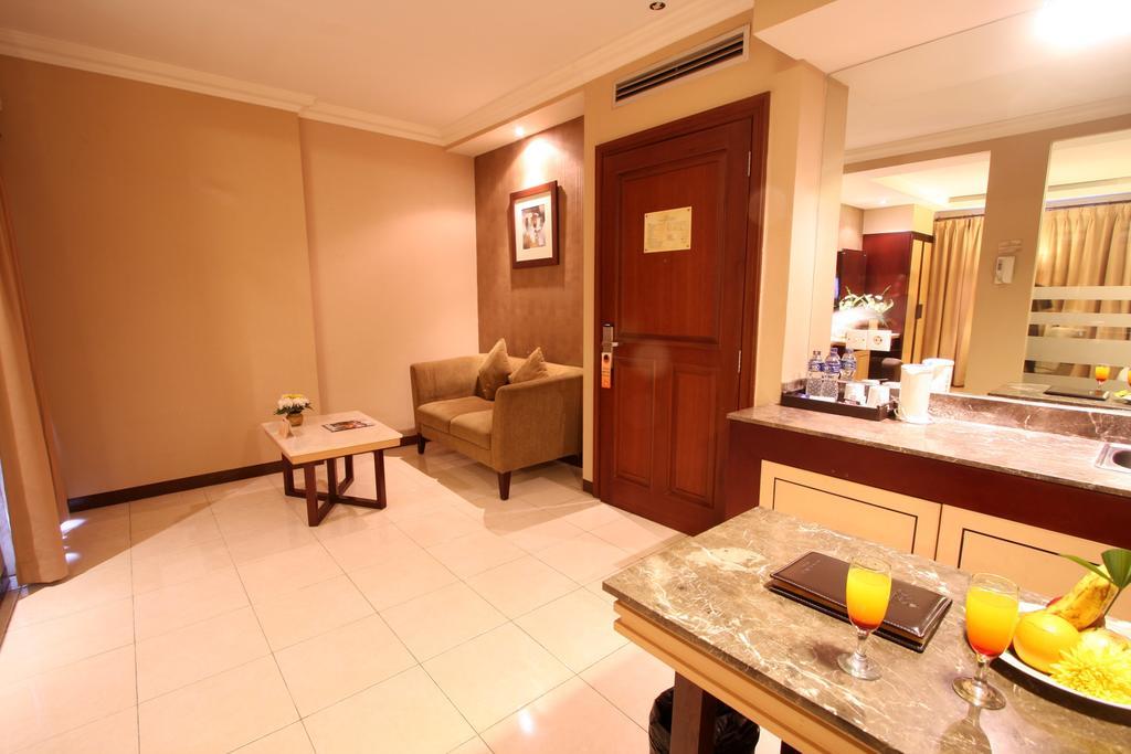 Grand Setiabudi Hotel Бандунг Экстерьер фото