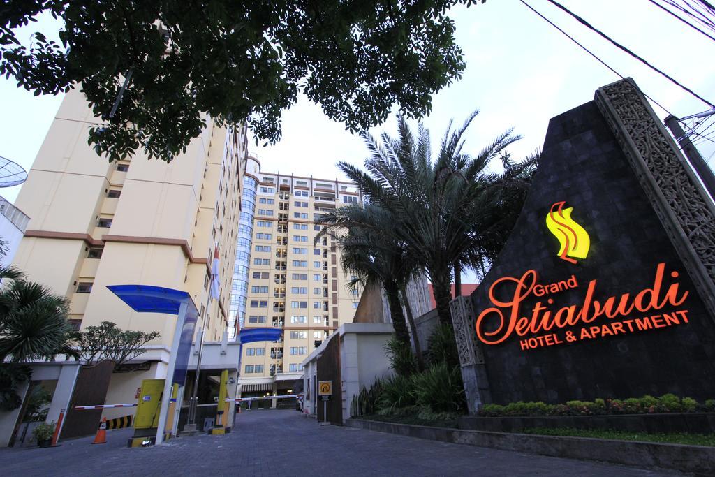 Grand Setiabudi Hotel Бандунг Экстерьер фото